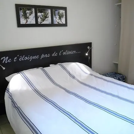 Chateau De Jouarres 2p4/5 Cabine * Azille